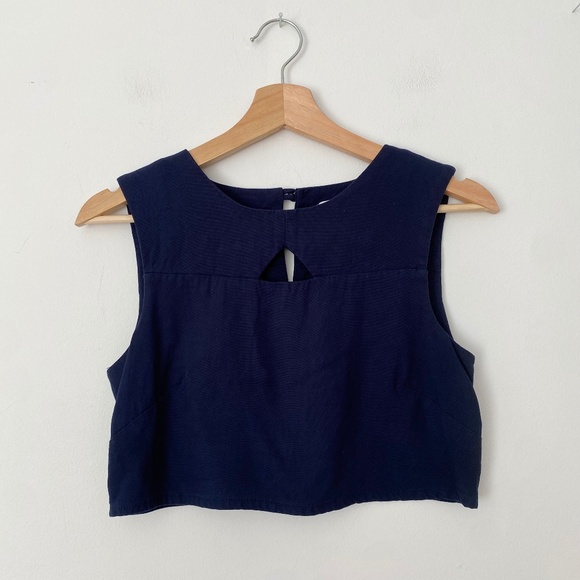 Birds of north america cut-out crop top - Picture 1 of 4